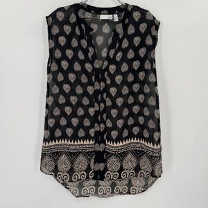 14th & Union Black and Cream Patterned Blouse Sleevelees V-neck Top size M